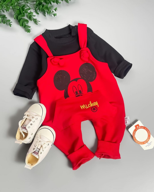 combinaison bébé avec pull rouge - Mickey