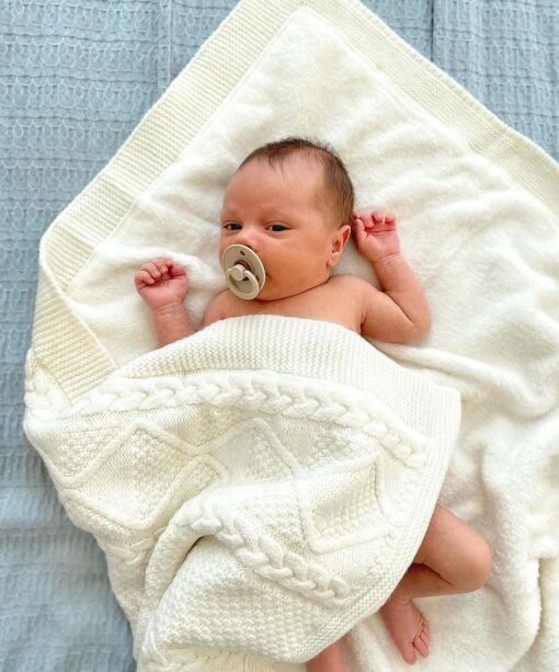 Couverture bébé tricot 1métre - Pierre cardin